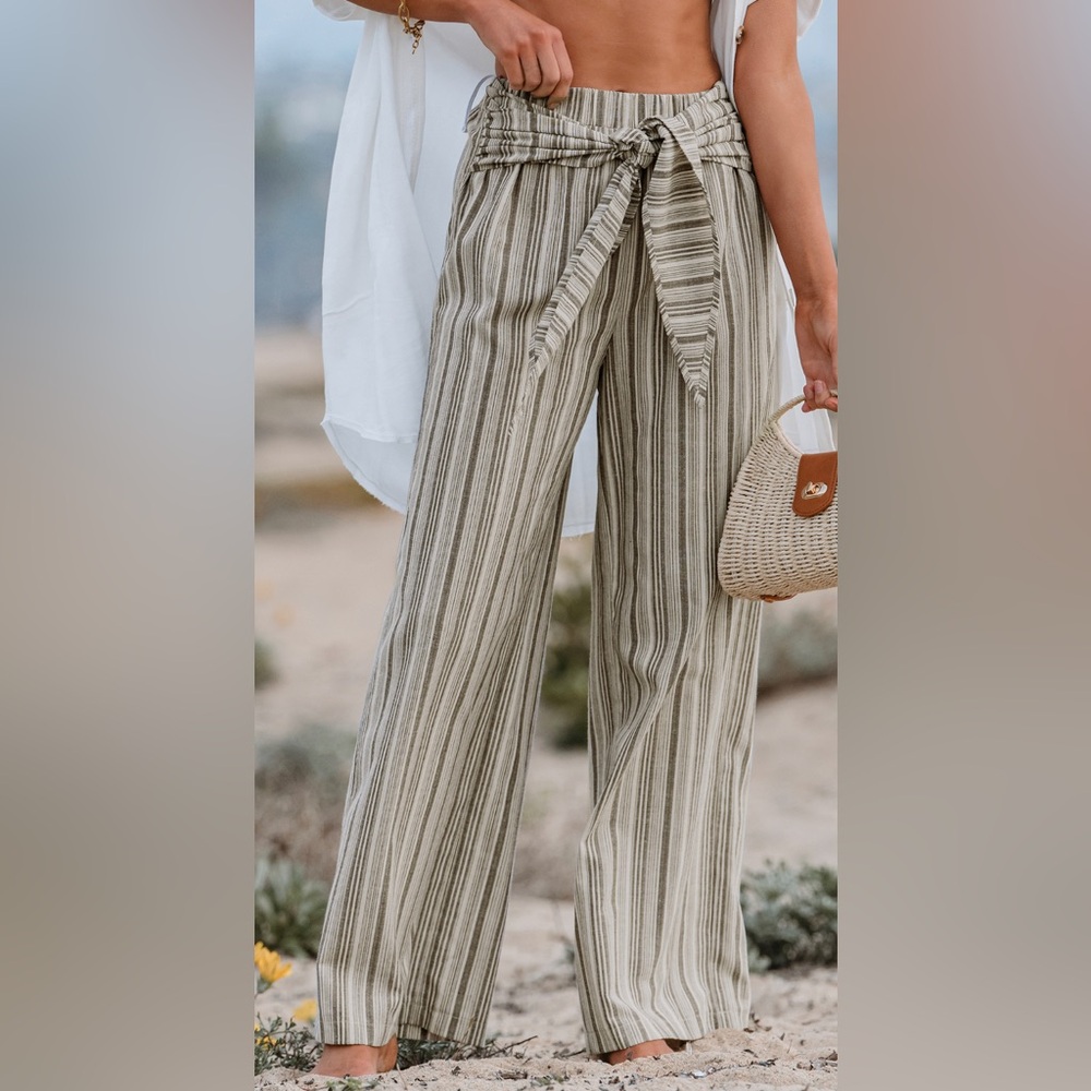 CUPSHE straight leg stripped pants.